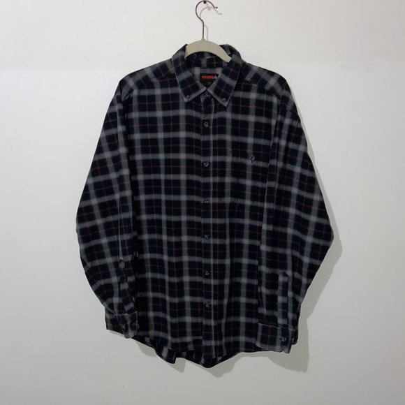 Wolverine Other - WOLVERINE MEN'S BLACK/GREY PLAID BUTTON DOWN SHIRT